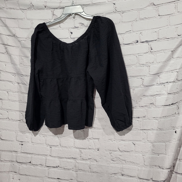 GAP Long Sleeve tiered seersucker swing top - Picture 5 of 6